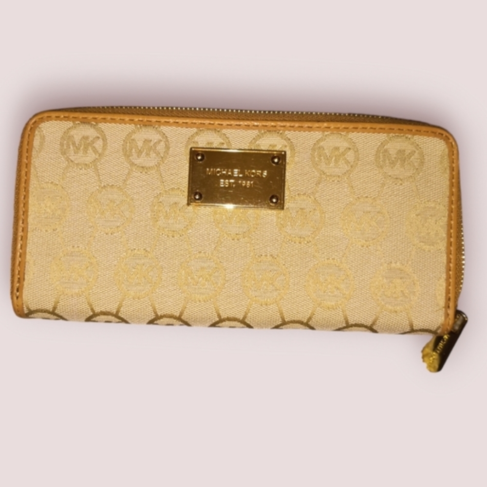 Michael Kors Continental Jacquard Gold and  Beige Wallet with Authentication